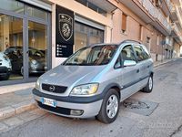 Usata Opel Zafira 101 CV (74 kW) 2001 Grigio Monovolume