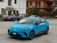 Usata MG MG4 EV 53 kW (73 CV) 2023 Blu Utilitaria