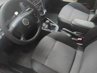 Usata VW Golf IV 101 CV (74 kW) 2001 Grigio Berlina