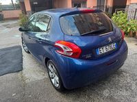Usata Peugeot 208 92 CV (67 kW) 2015 Blu Utilitaria