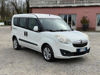 Usata Opel Combo Cosmo 105 CV (77 kW) 2014 Bianco Monovolume