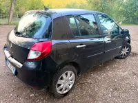 Usata Renault Clio III 75 CV (55 kW) 2011 Nero Berlina