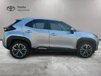 Usata Toyota Yaris Cross Lounge 116 CV (85 kW) 2022 Argento SUV