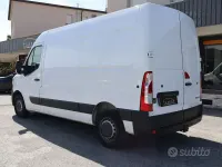 Usata Renault Master 136 CV (100 kW) 2022 Bianco Monovolume