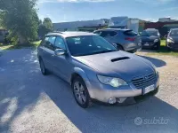 Usata Subaru Legacy 150 CV (110 kW) 2009 Grigio Station wagon