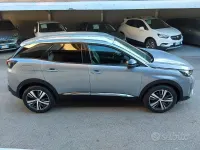 Usata Peugeot 3008 Allure 131 CV (96 kW) 2023 Grigio SUV
