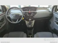 Usata Lancia Ypsilon Silver 69 CV (50 kW) 2022 Grigio Utilitaria