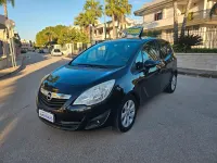 Usata Opel Meriva Cosmo 95 CV (69 kW) 2011 Nero Monovolume