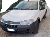 Usata Fiat Strada 84 CV (61 kW) 2009 Bianco Pick-up