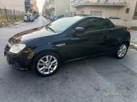 Usata Opel Tigra 69 CV (50 kW) 2006 Nero Cabrio