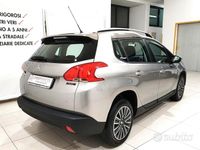 Usata Peugeot 2008 Active 100 CV (73 kW) 2016 Grigio SUV