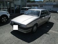 Usata Alfa Romeo 75 120 CV (88 kW) 1990 Argento metallizzato Berlina