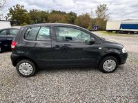 Begagnad VW Fox 70 HK (51 kW) 2008 Grå Halvkombi