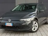Usata VW Golf VIII Life 110 CV (80 kW) 2023 Grigio Berlina