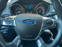 Usata Ford Focus 115 CV (84 kW) 2013 Grigio Berlina