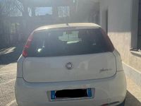 Usata Fiat Grande Punto 69 CV (50 kW) 2012 Bianco Utilitaria