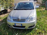 Usata Toyota Corolla 90 CV (66 kW) 2005 Argento Berlina