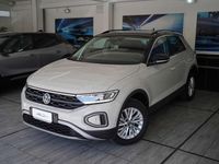 Usata VW T-Roc Life 110 CV (80 kW) 2023 Ascort grey SUV