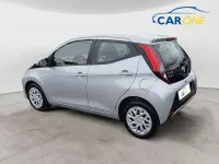 Usata Toyota Aygo X-cite 72 CV (52 kW) 2019 Argento Utilitaria