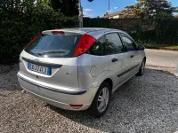 Usata Ford Focus Ghia 116 CV (85 kW) 2004 Grigio Berlina
