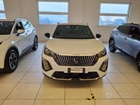 Usata Peugeot 2008 Allure 101 CV (74 kW) 2024 Bianco SUV