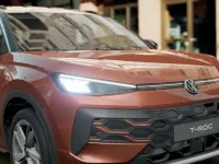 Nuova VW T-Roc Life 116 CV (85 kW) 2026 Flame red metallizzato nero SUV