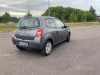 Usata Renault Twingo Dynamique 58 CV (42 kW) 2009 Grigio Utilitaria