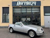 Usata Mercedes SLK200 136 CV (100 kW) 1998 Argento Cabrio