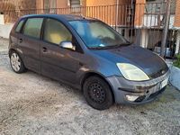 Usata Ford Fiesta 68 CV (50 kW) 2005 Blu Utilitaria