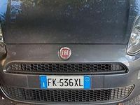 Usata Fiat Punto Street 69 CV (50 kW) 2017 Grigio Berlina