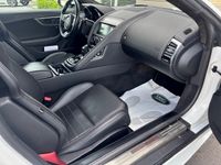 Usata Jaguar F-Type Chequered Flag 300 CV (220 kW) 2021 Fuji white Coupé