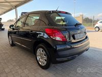 Usata Peugeot 207 70 CV (51 kW) 2012 Nero Berlina