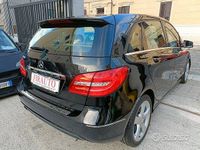 Usata Mercedes B200 135 CV (99 kW) 2012 Nero Monovolume