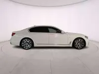 Usata BMW 730 265 CV (194 kW) 2018 Alpin white Berlina