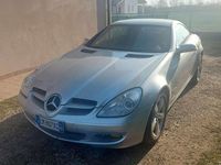Usata Mercedes SLK200 163 CV (119 kW) 2004 Argento Cabrio