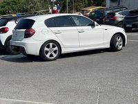 Begagnad BMW 118 Efficient Dynamics 143 HK (105 kW) 2010 Vit Halvkombi