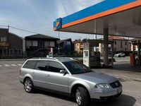 Usata VW Passat 131 CV (96 kW) 2001 Grigio Station wagon