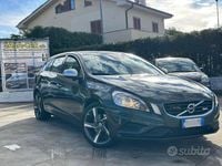 Käytetty Volvo V60 R-Design 163 HP (119 kW) 2011 Harmaa Farmari