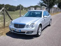 Usata Mercedes E280 Avantgarde 190 CV (139 kW) 2007 Argento Berlina
