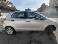 Usata Toyota Yaris 69 CV (50 kW) 2008 Argento Utilitaria