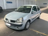 Usata Renault Clio Expression 75 CV (55 kW) 2002 Grigio Berlina