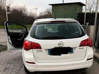 Usata Opel Astra 2011 Bianco Station wagon
