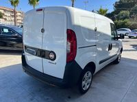 Usata Fiat Doblò 90 CV (66 kW) 2015 Bianco Monovolume