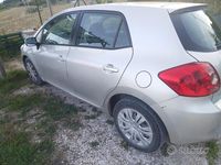 Usata Toyota Auris 90 CV (66 kW) 2009 Grigio Berlina