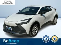 Usata Toyota C-HR Active 140 CV (102 kW) 2024 Bianco metallizzato SUV