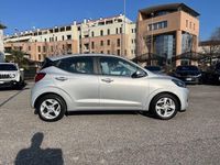 Usata Hyundai i10 67 CV (49 kW) 2022 Argento Utilitaria