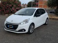 Usata Peugeot 208 75 CV (55 kW) 2017 Bianco Utilitaria