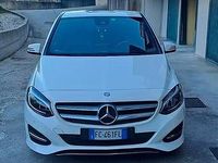 Usata Mercedes B180 Business 109 CV (80 kW) 2016 Bianco Monovolume