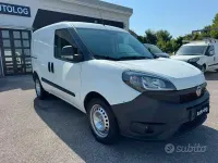 Usata Fiat Doblò Lounge 120 CV (88 kW) 2019 Bianco Monovolume