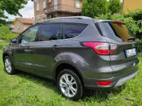 Usata Ford Kuga Titanium 120 CV (88 kW) 2017 Grigio SUV